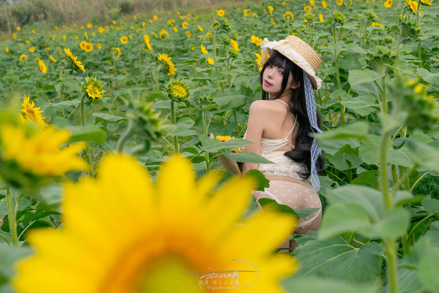 咬一口兔娘 - 24年07月 夏の葵 [74P,1V-1.53GB] tg@simisebaisi 【丝足阁】033.webp